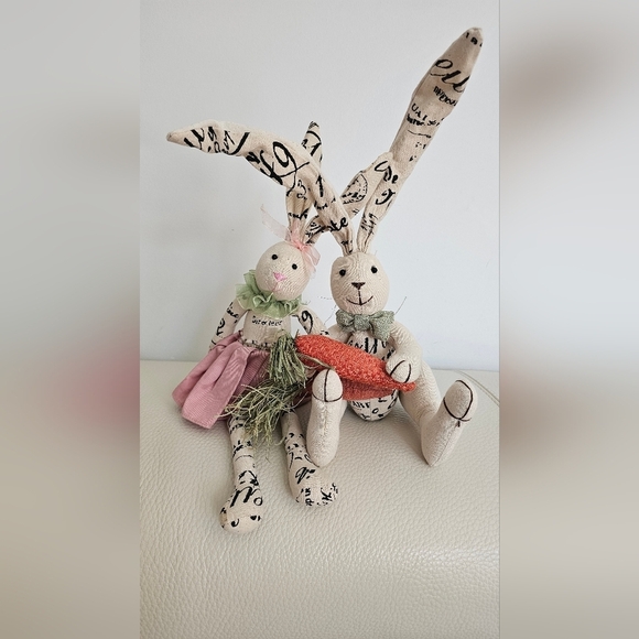 Vintage Look Easter Spring Bunny Plush Set with Carrot Stuffed Animal Toy Decor - Picture 1 of 3